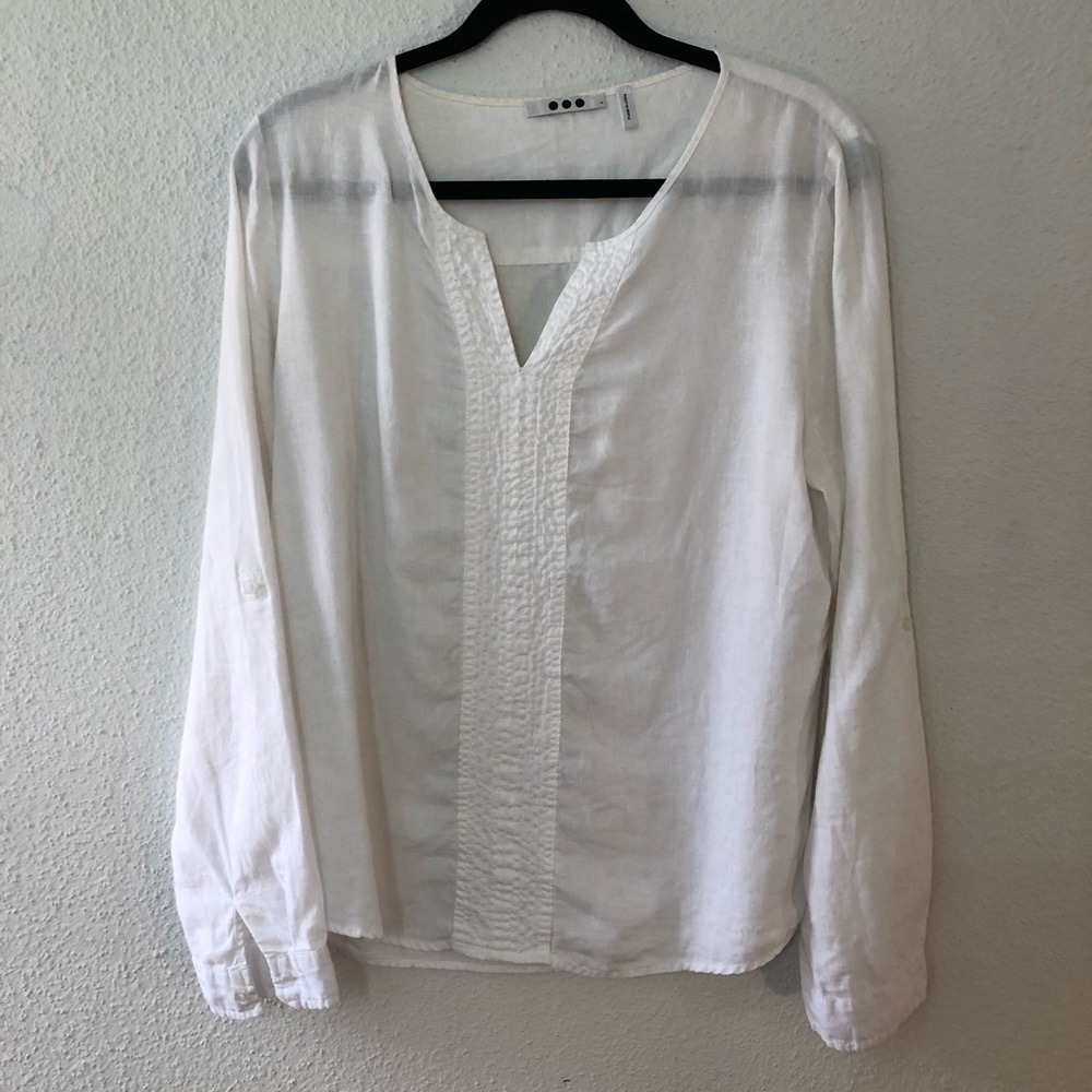 Three Dots Linen Top